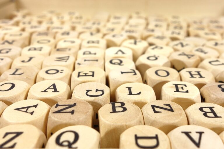 Zabawki edukacyjne – jakie wybrać dla różnych grup wiekowych?